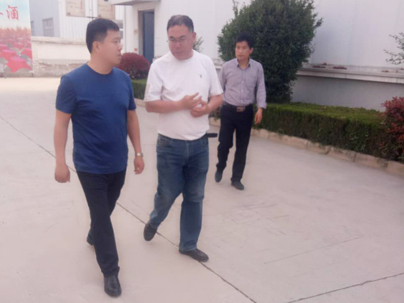 熱烈歡迎河南省工信委食品辦領導來廠蒞臨指導